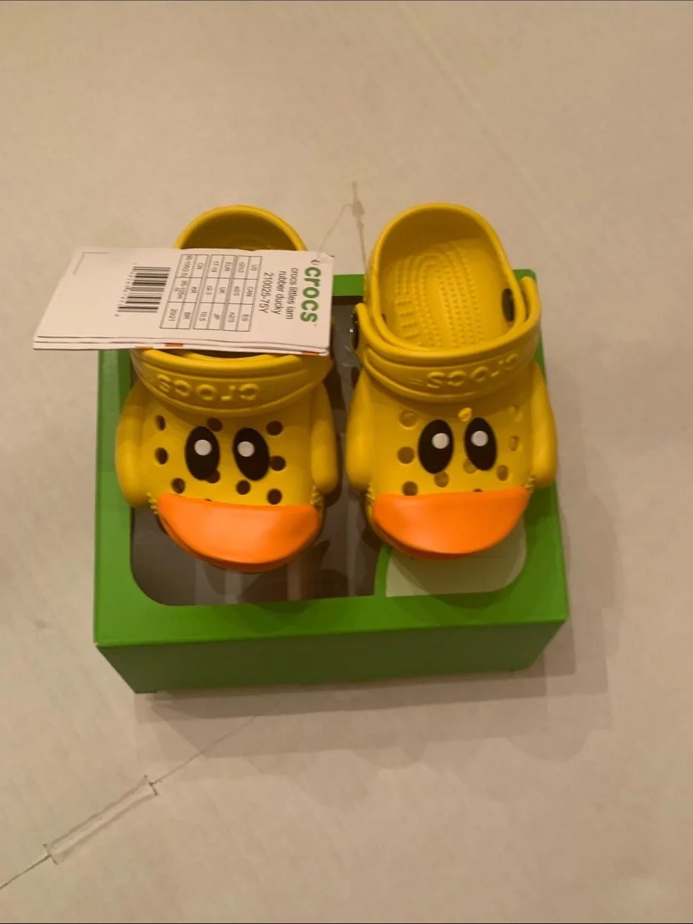 New in Box CROCS Kids Yellow Duck Water Clogs with Orange Beak size 2 size 3